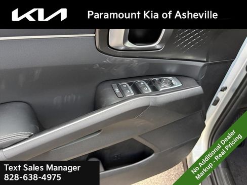 New 2026 Kia Sorento S w/ S Panoramic Sunroof Package FWD image 25