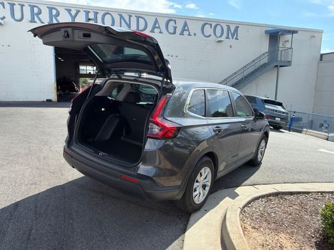 Used 2023 Honda CR-V LX image 11