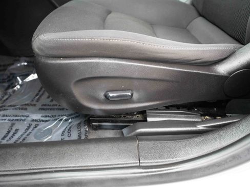 Used 2016 Chevrolet Cruze LT FWD image 12