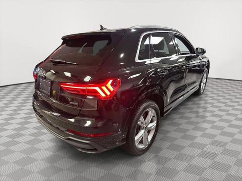 Used 2024 Audi Q3 2.0T Premium AWD/4WD image 2