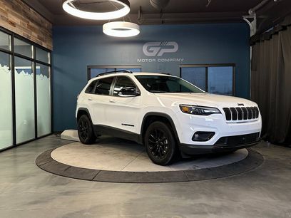 Used 2023 Jeep Cherokee Altitude Lux