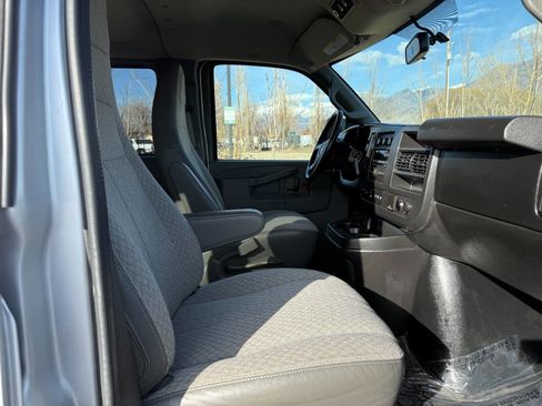 Used 2016 Chevrolet Express 2500 LS image 18
