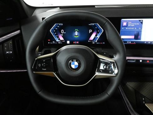 Used 2025 BMW X3 xDrive30i w/ Premium Package image 19