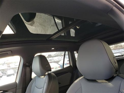 New 2026 Volkswagen Tiguan SE R-Line image 7