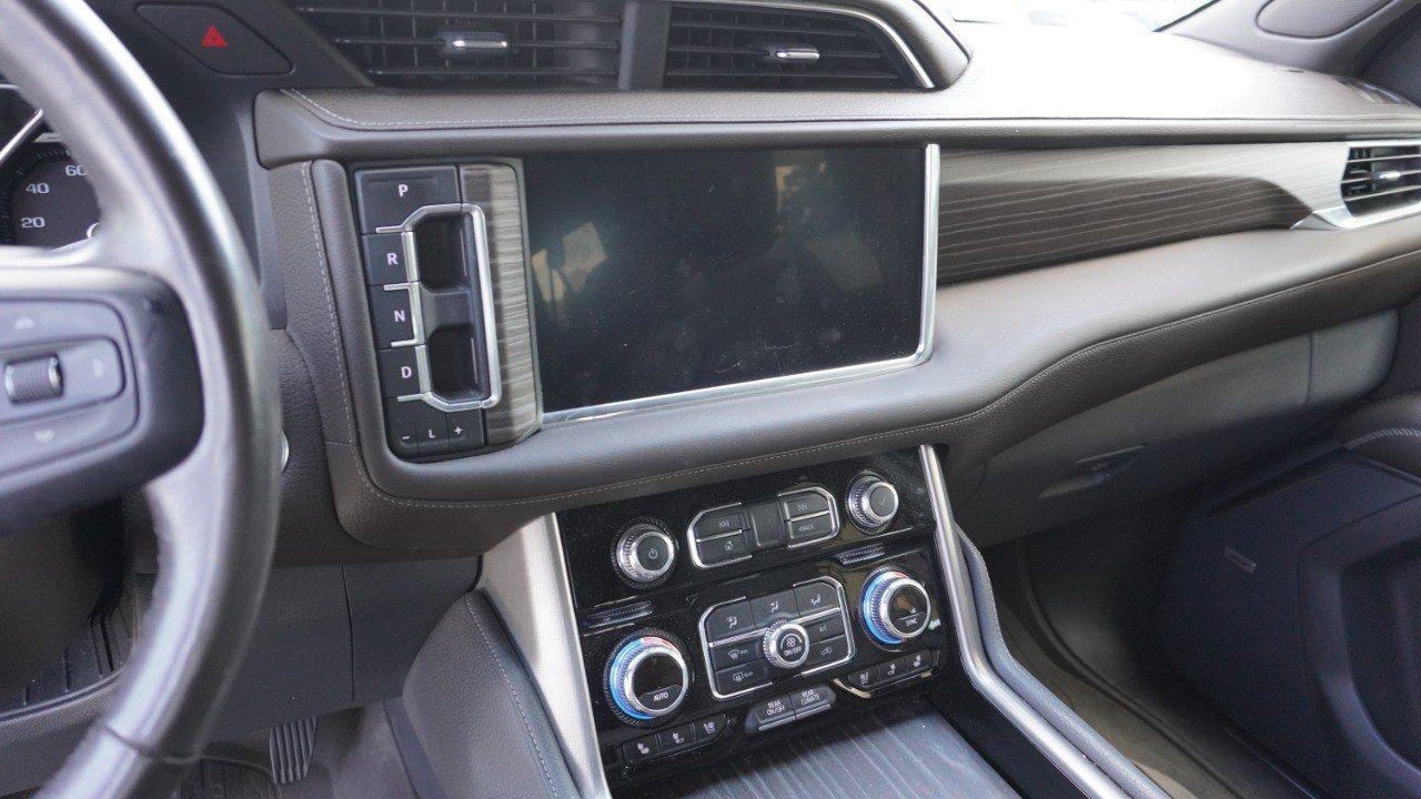 Used 2021 GMC Yukon XL Denali w/ Denali Premium Package RWD image 9