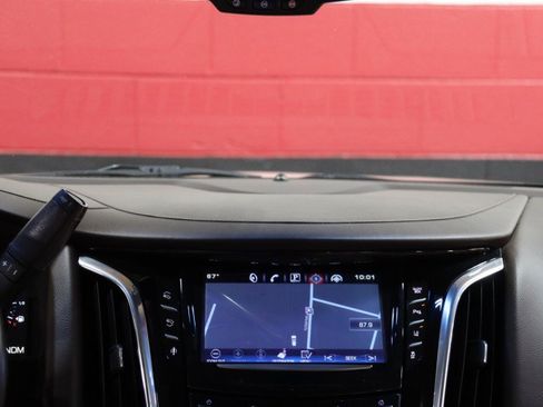 Used 2015 Cadillac Escalade Luxury AWD/4WD image 59