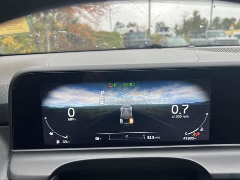 Used 2024 Kia Seltos SX w/ SX Sunroof Package image 13