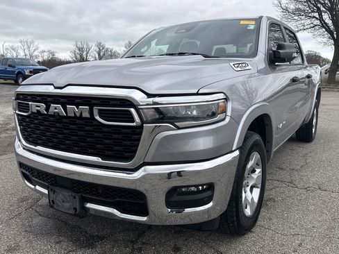 Used 2025 RAM 1500 Big Horn AWD/4WD image 2