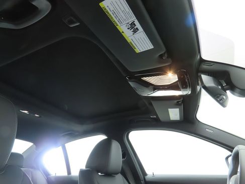 New 2026 BMW 330i Sedan w/ Premium Package image 18