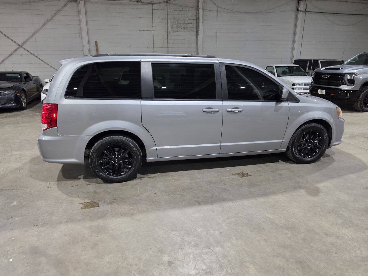 Used 2019 Dodge Grand Caravan GT FWD image 14