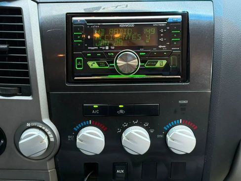 Used 2010 Toyota Tundra 2WD Double Cab image 12