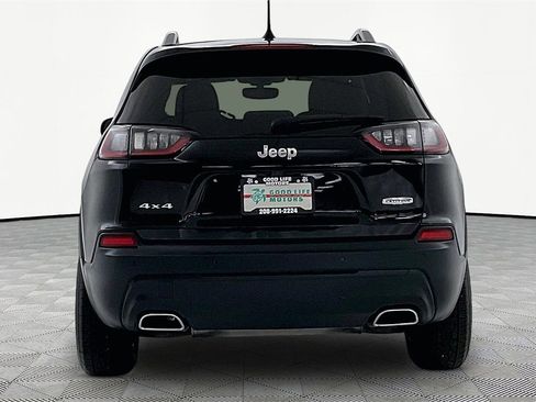 Used 2019 Jeep Cherokee Latitude Plus w/ Comfort/Convenience Group image 5