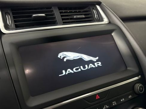 Certified 2020 Jaguar E-PACE image 18