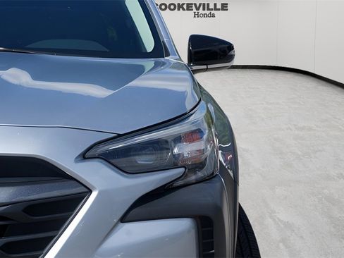 Used 2023 Subaru Outback Premium image 5