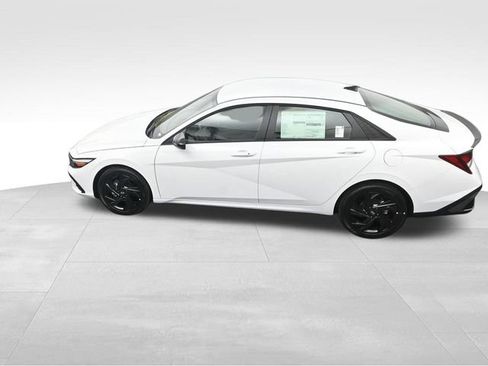 Certified 2026 Hyundai Elantra Sport FWD image 25