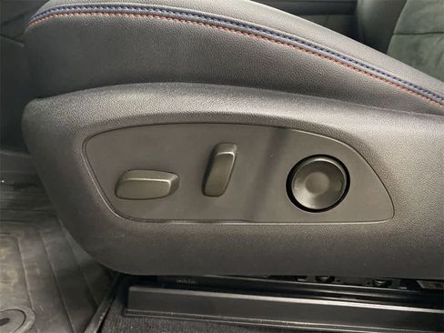 Used 2024 Chevrolet Blazer EV RS image 16