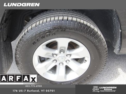 Used 2023 RAM 1500 Laramie AWD/4WD image 10