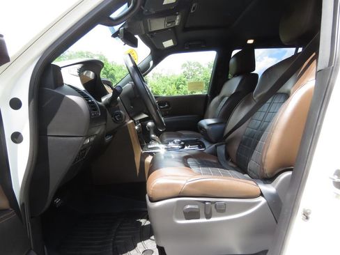 Used 2020 Nissan Armada Platinum w/ Platinum Reserve Package AWD/4WD image 10