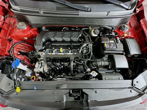 Certified 2023 Hyundai Venue Limited w/ Cargo Package image 30