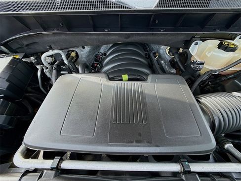 Used 2020 Chevrolet Silverado 1500 LT Trail Boss image 31