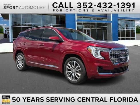 Used 2023 GMC Terrain Denali AWD/4WD image 1