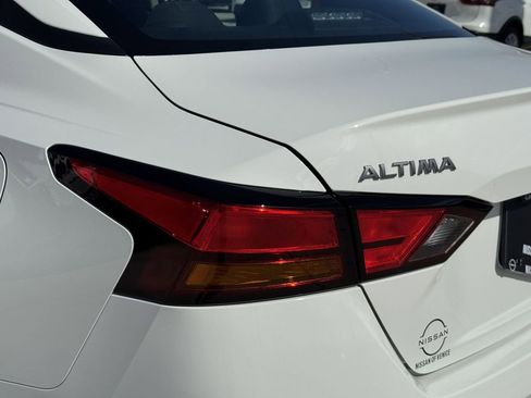 New 2025 Nissan Altima 2.5 S FWD image 7