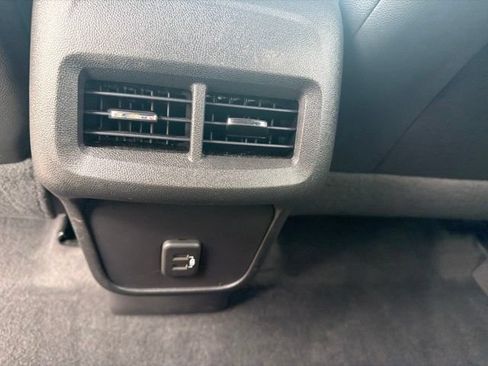 Used 2024 Chevrolet Equinox RS AWD/4WD image 17