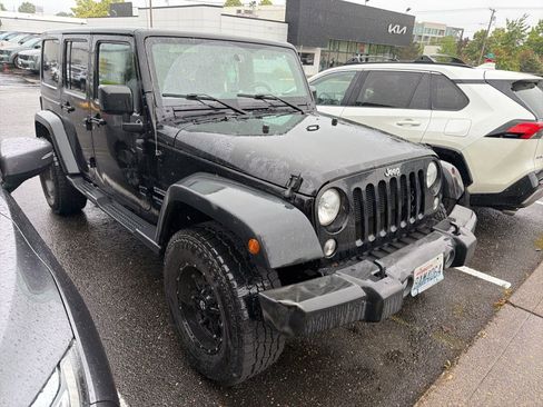 Used 2016 Jeep Wrangler Unlimited Sport w/ Quick Order Package 24S AWD/4WD image 3