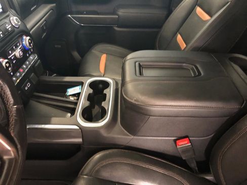 Used 2021 GMC Sierra 1500 AT4 w/ AT4 Premium Package image 7