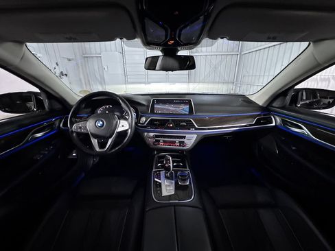Used 2022 BMW 745e xDrive w/ Premium Package AWD/4WD image 23
