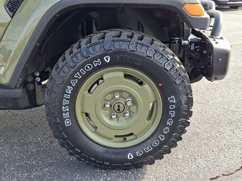 New 2026 Jeep Gladiator Sport image 8