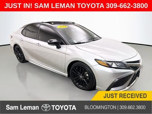 Used 2024 Toyota Camry XSE w/ Navigation Package FWD image 1