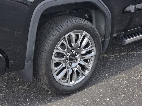 Used 2023 GMC Sierra 1500 Denali Ultimate AWD/4WD image 10