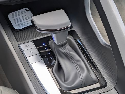 New 2026 Hyundai Elantra Sport FWD image 13