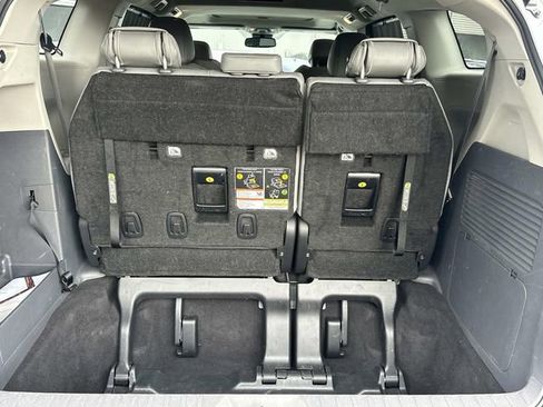Used 2024 Toyota Sienna XLE image 10