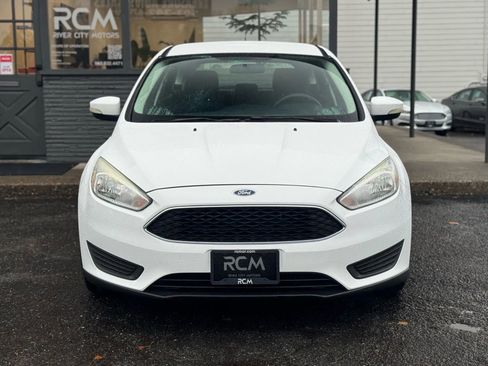 Used 2015 Ford Focus SE image 2