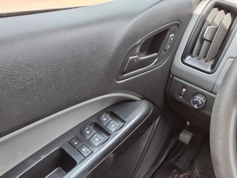 Used 2020 Chevrolet Colorado W/T w/ WT Convenience Package image 18