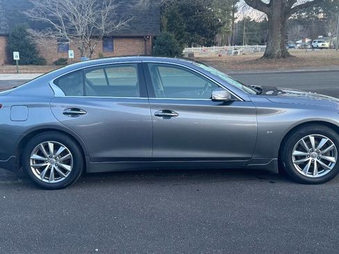 Used 2015 INFINITI Q50 2.0t w/ Moonroof Package image 9