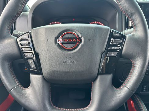 Used 2025 Nissan Frontier Pro-X w/ Pro Convenience Package image 14