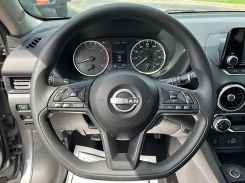 Used 2024 Nissan Sentra S FWD image 16