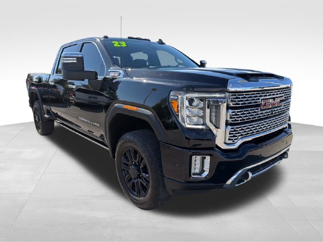 Used 2023 GMC Sierra 2500 Denali w/ Denali Black Diamond Edition AWD/4WD image 1