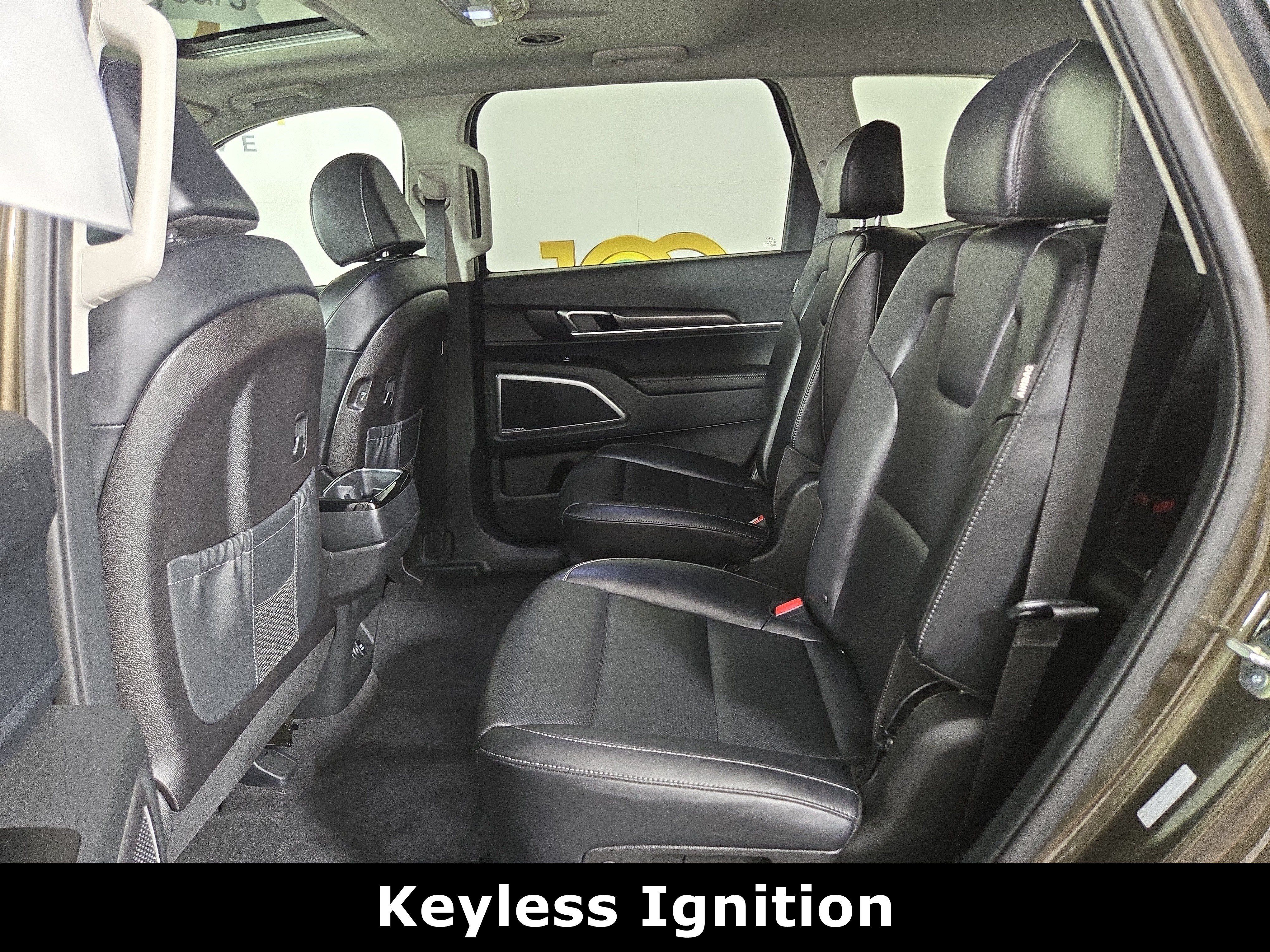 Used 2025 Kia Telluride S FWD image 12