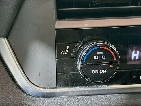 Certified 2023 Nissan Rogue SV w/ SV Premium B Package image 29