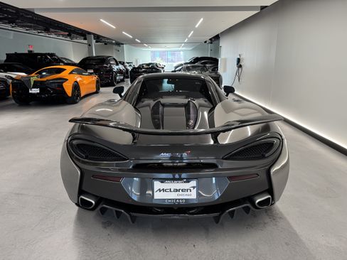 Used 2018 McLaren 570S Spider RWD image 5