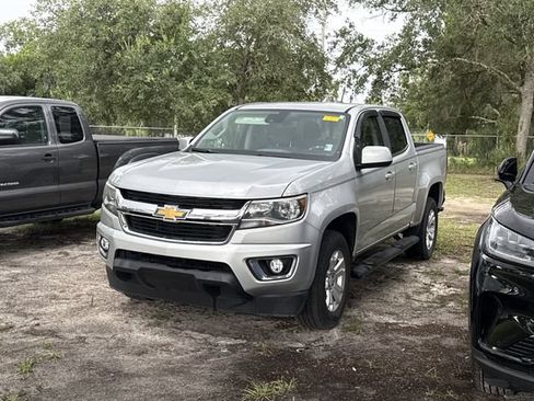 Used 2018 Chevrolet Colorado LT w/ LT Convenience Package RWD image 2