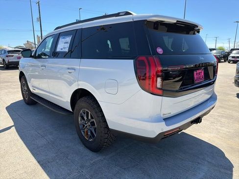 New 2026 Ford Expedition Tremor image 5