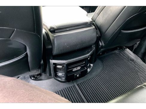 Used 2019 RAM 1500 Laramie image 35