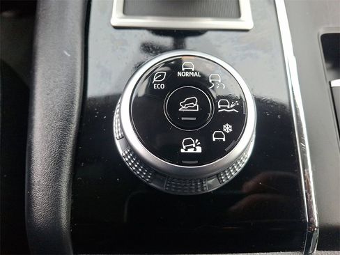 Used 2024 Mitsubishi Outlander SE image 28