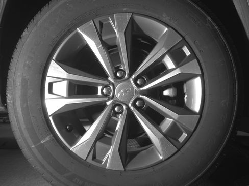 Used 2025 Chevrolet Equinox LT image 15