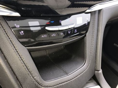 Used 2023 Cadillac XT6 Sport AWD/4WD image 19